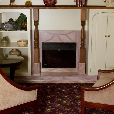 Victoria'S Historic Inn ウルフビル エクステリア 写真