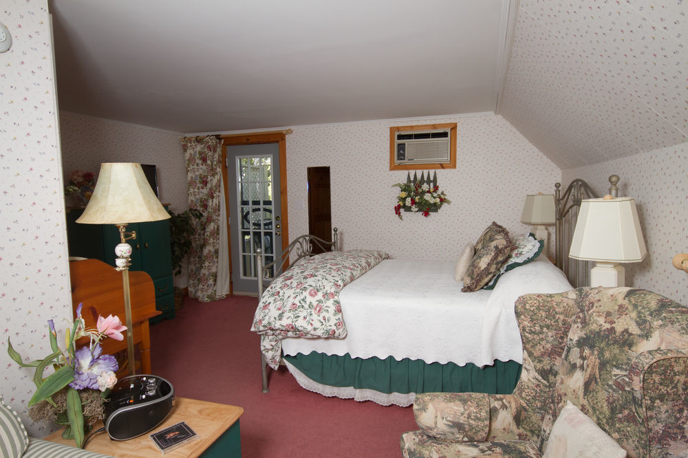 Victoria'S Historic Inn ウルフビル エクステリア 写真